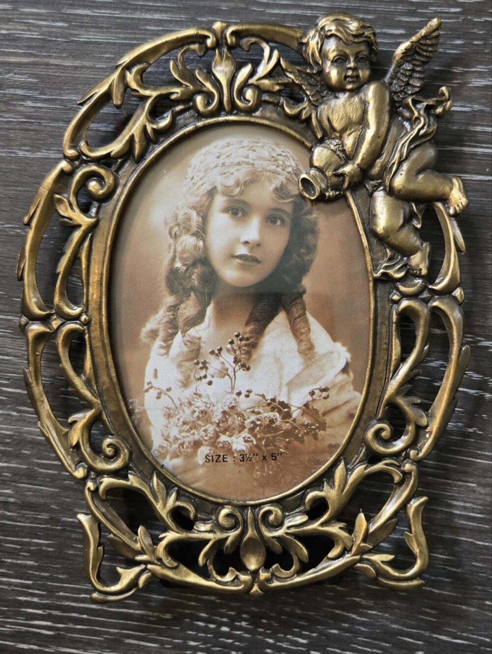 Vintage Brass Oval Angel Picture Frame 3.5" x 5" Ornate Victorian Style NOS